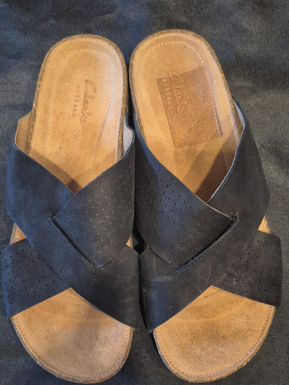 Clarks Artisan Women's Black Crossover Suede Slide Sandals